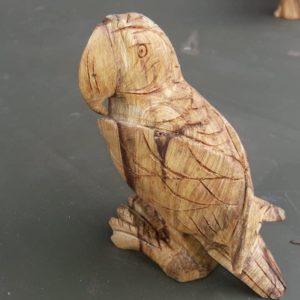 Резная фигурка тотем из древесины Пало Санто попугай купить